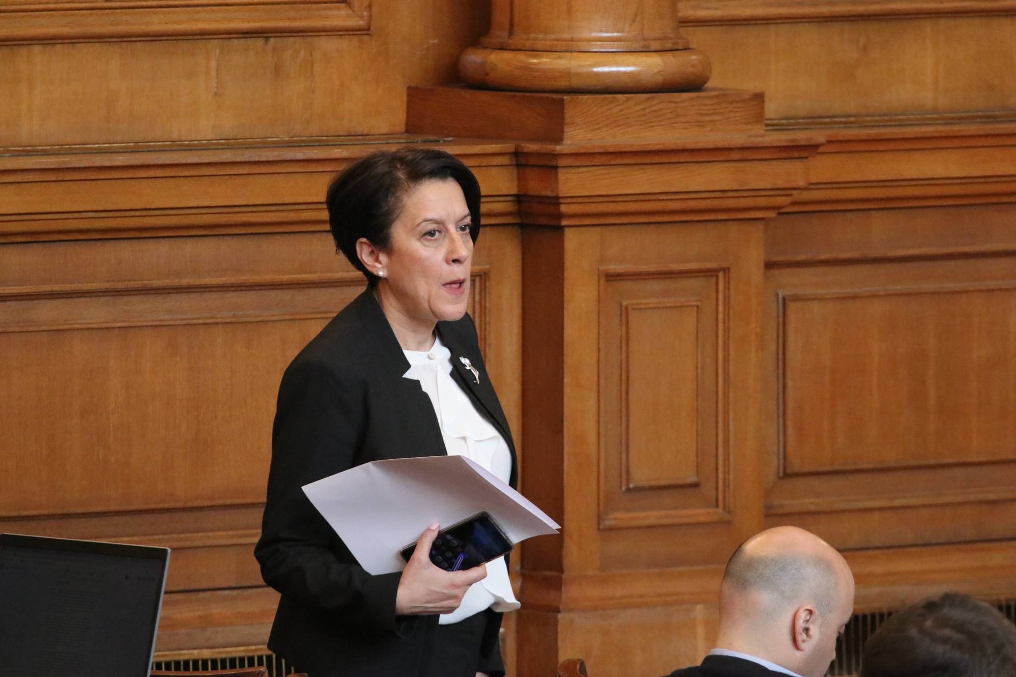  Антоанета Цонева 